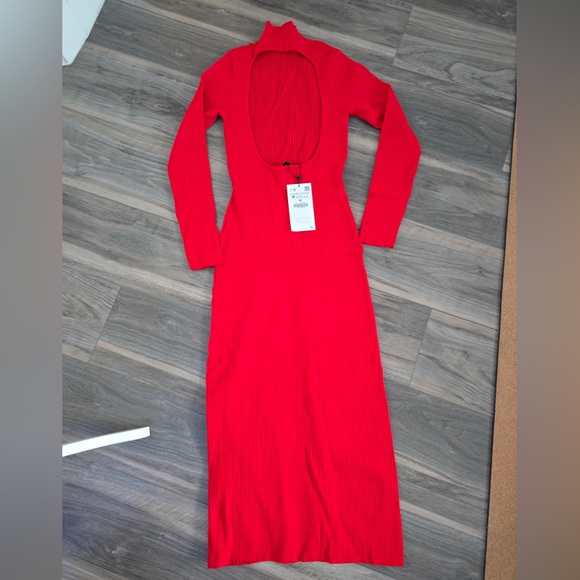 Zara Red Open Back Maxi Sweater Dress - Picture 5 of 11